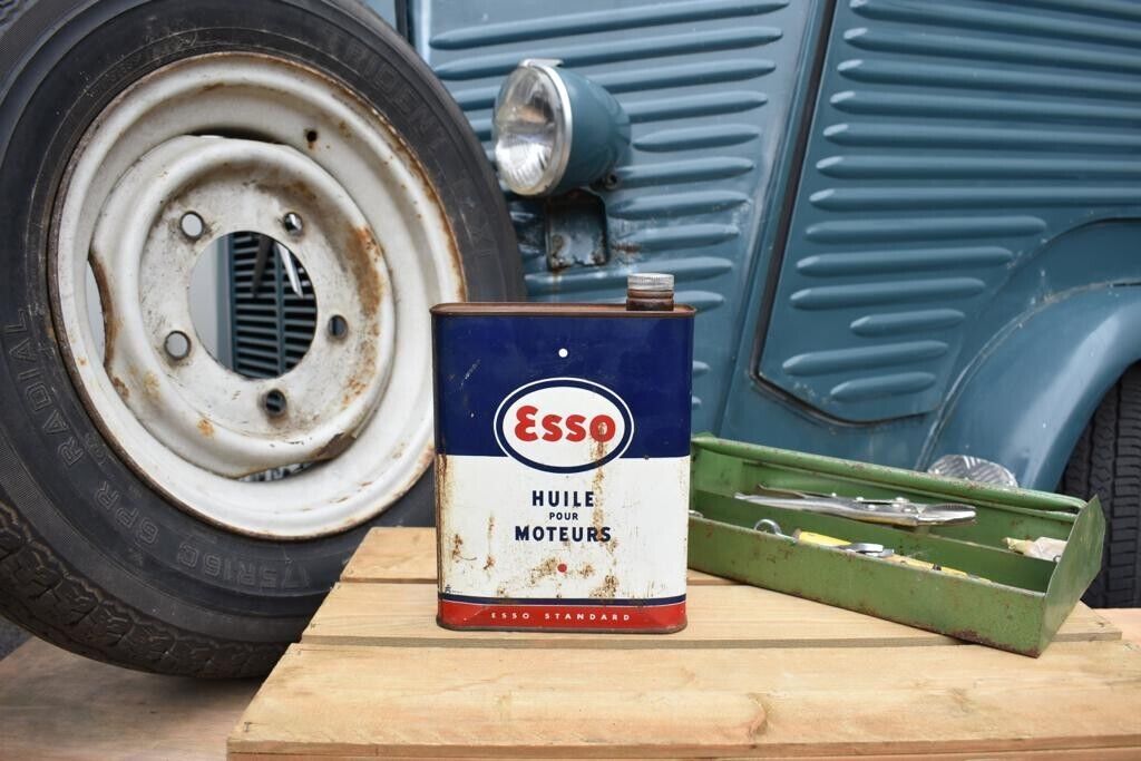 Vintage Oil Can, Esso  , French Rustic Display Garage Retro 2 litre